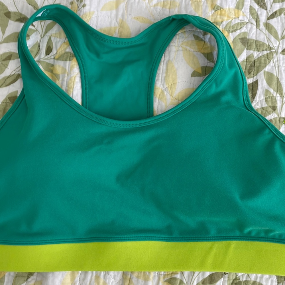 Green Gap sports bra XXL